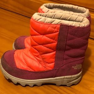 North face snow boots little girls